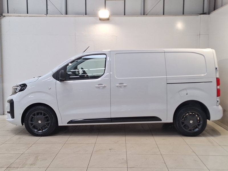 Vauxhall Vivaro 1.5 Turbo D 120 Pro H1 Van White #4