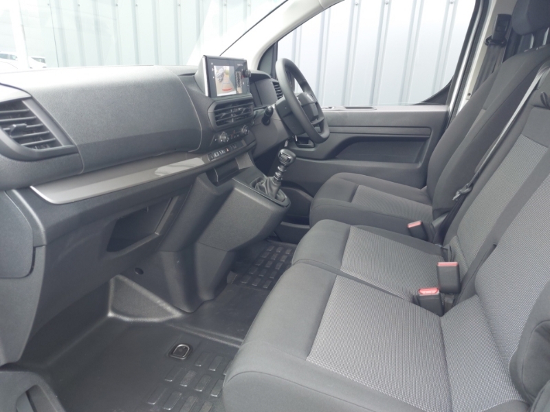 Vauxhall Vivaro 1.5 Turbo D 120 Pro H1 Van White #5