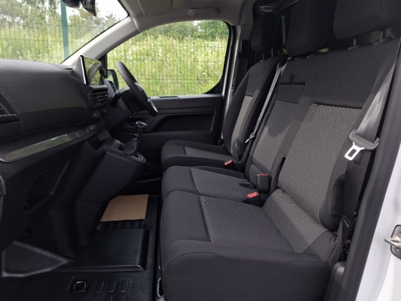 Vauxhall Vivaro 1.5 Turbo D 120 Pro H1 Van White #5