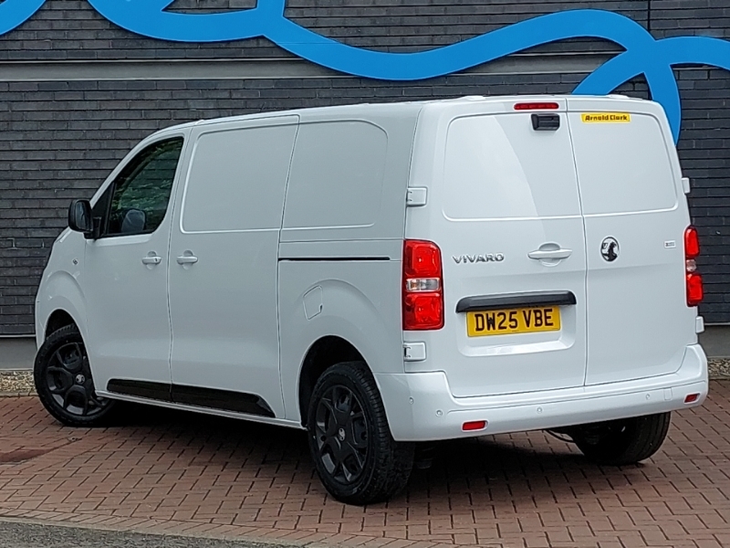 Vauxhall Vivaro 1.5 Turbo D 120 Pro H1 Van White #2
