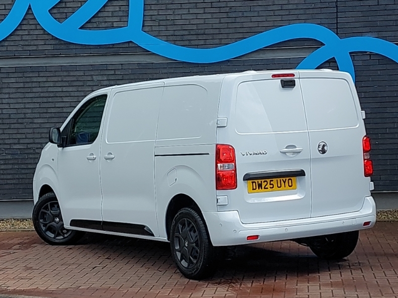 Vauxhall Vivaro 1.5 Turbo D 120 Pro H1 Van White #2