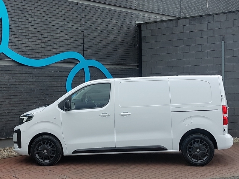 Vauxhall Vivaro 1.5 Turbo D 120 Pro H1 Van White #4