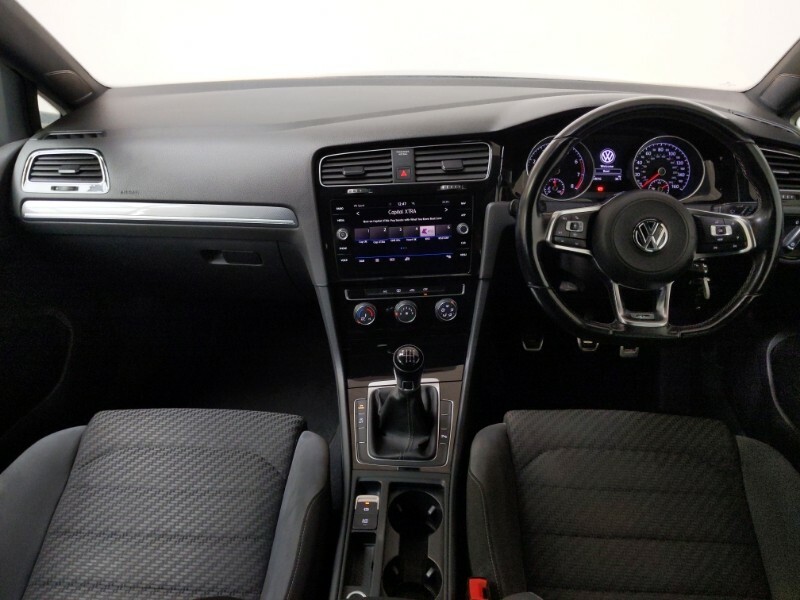 Volkswagen Golf 1.5 Tsi Evo 150 R-line Black #3