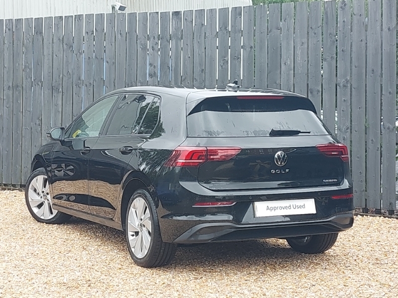 Volkswagen Golf 1.5 Tsi 204 Match Ehybrid Dsg GL25YUS Black #2