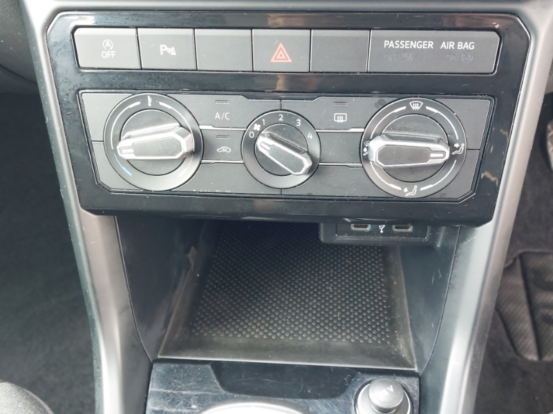 Volkswagen T-Cross Active White #15