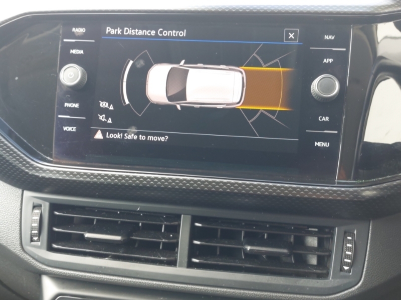 Volkswagen T-Cross Active White #9