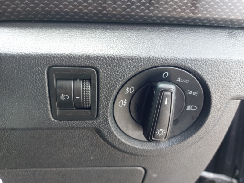 Volkswagen T-Cross Active White #17