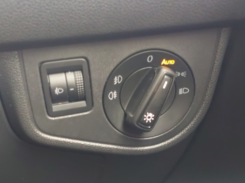 Volkswagen Taigo Match Grey #16