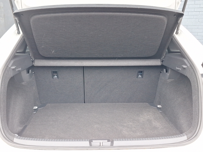 Volkswagen Taigo Hatchback Green #18