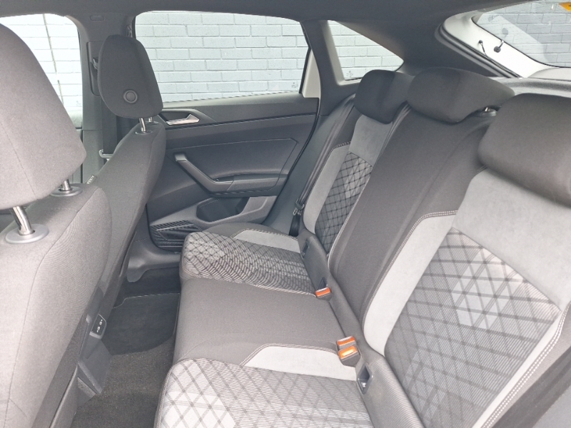 Volkswagen Taigo Hatchback Green #6