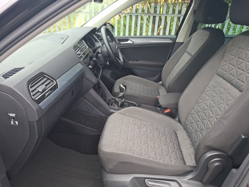 Volkswagen Tiguan 1.5 Tsi 150 Life Black #5