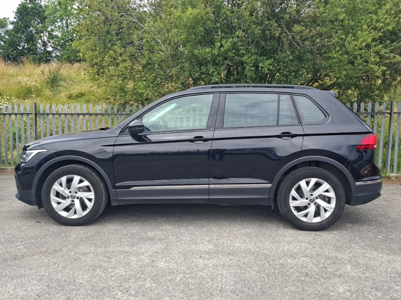 Volkswagen Tiguan 1.5 Tsi 150 Life Black #4