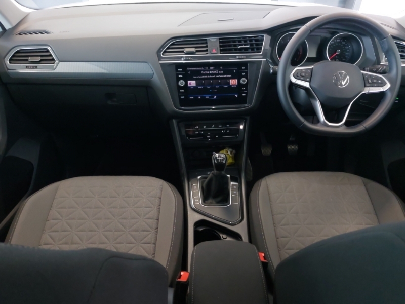 Volkswagen Tiguan Active Blue #4
