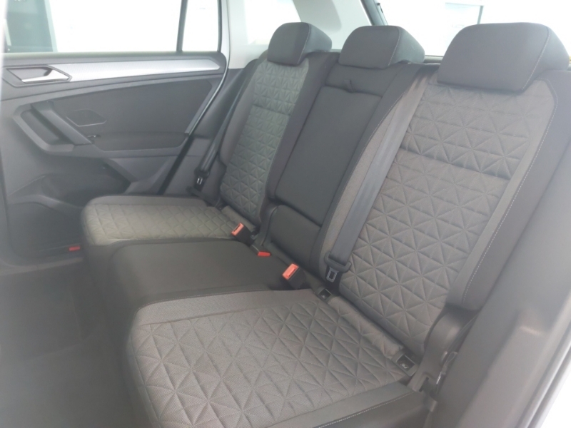 Volkswagen Tiguan Active Blue #12