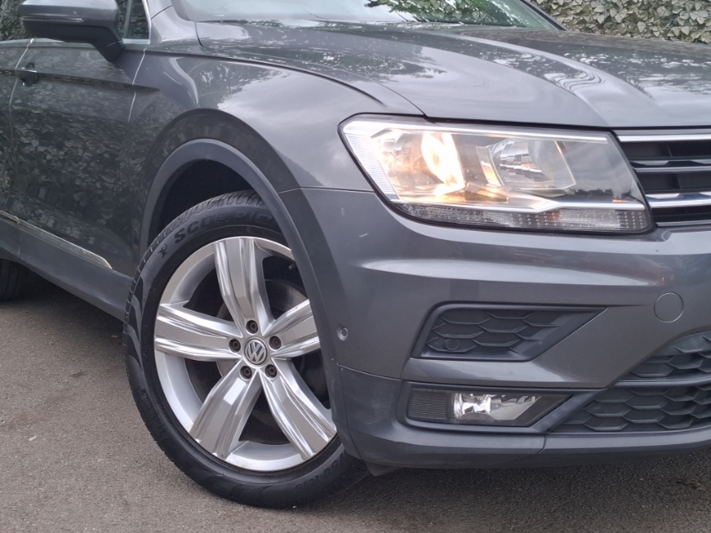 Volkswagen Tiguan Elegance Silver #20