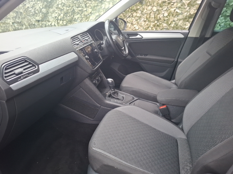 Volkswagen Tiguan Elegance Silver #5