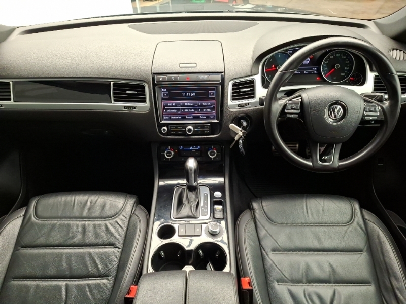 Volkswagen Touareg 3.0 V6 Tdi Bmt 262 R-line Plus Tip Grey #3