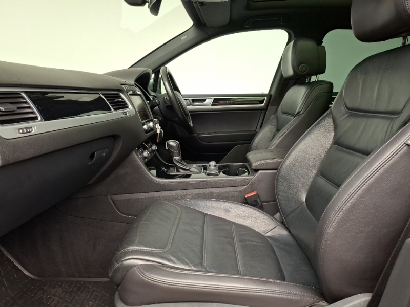 Volkswagen Touareg 3.0 V6 Tdi Bmt 262 R-line Plus Tip Grey #5