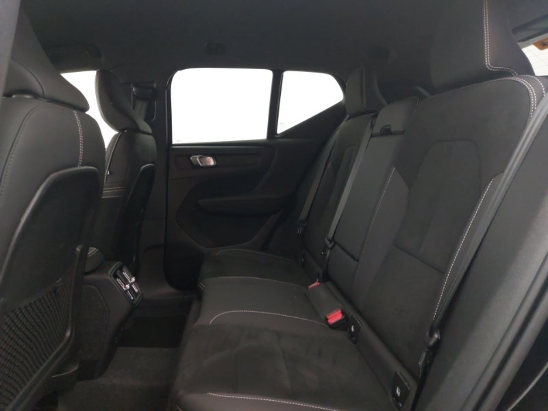 Volvo XC40 2.0 B4p Plus Black Edition Black #6