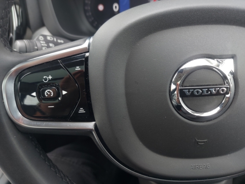Volvo XC60 T6 Awd Plus Dark Black #12