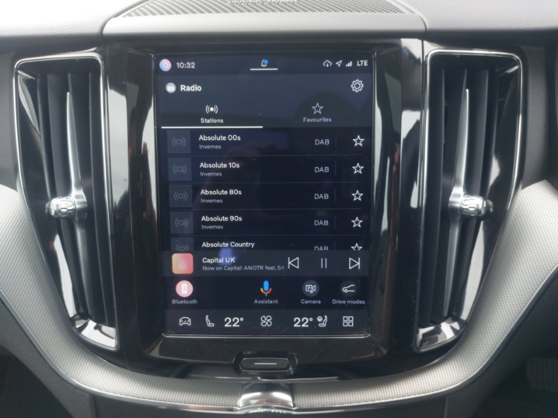 Volvo XC60 T6 Awd Plus Dark Black #11