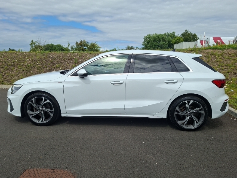Audi A3 30 Tfsi S Line S Tronic White #4