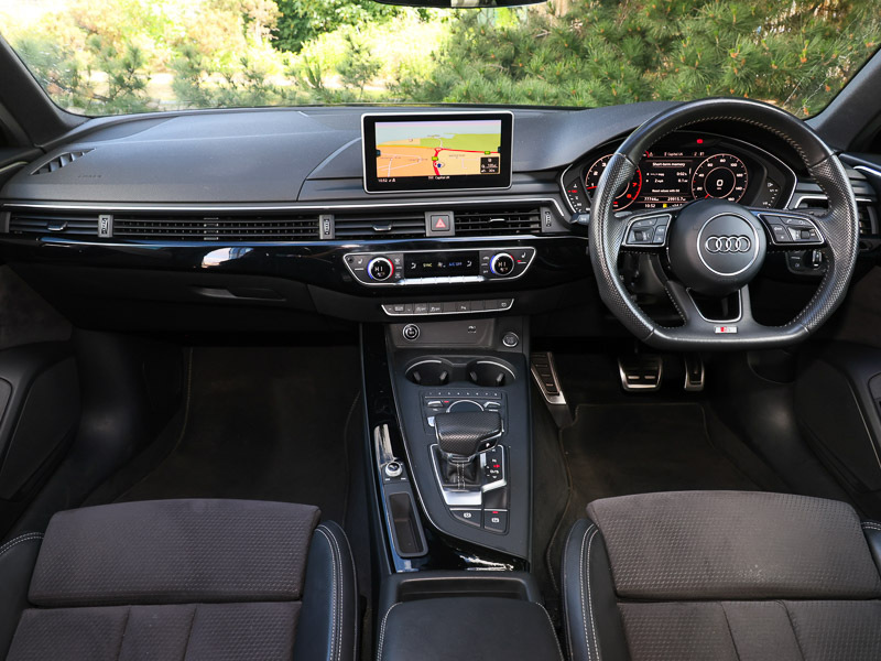 Audi A4 2.0T Fsi Black Edition S Tronic Black #3