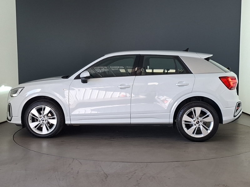 Audi Q2 30 Tfsi S Line White #4