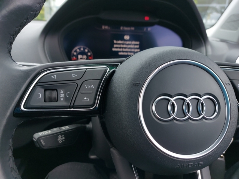 Audi Q2 1L Tfsi Sport Red #12