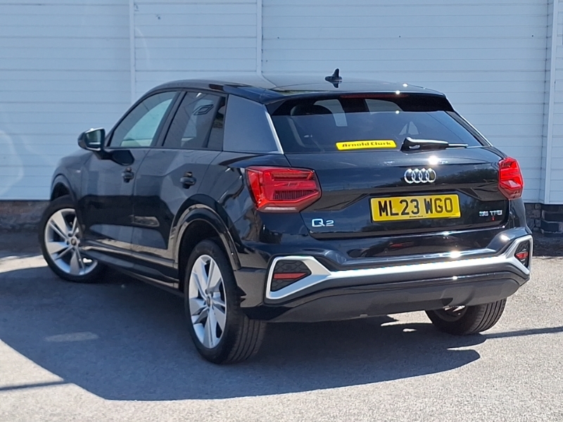 Audi Q2 35 Tfsi S Line S Tronic Black #2