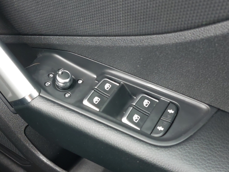 Audi Q2 35 Tfsi S Line S Tronic White #17