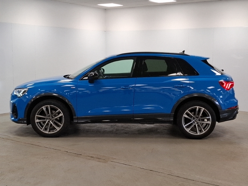 Audi Q3 35 Tfsi Black Edition Blue #4
