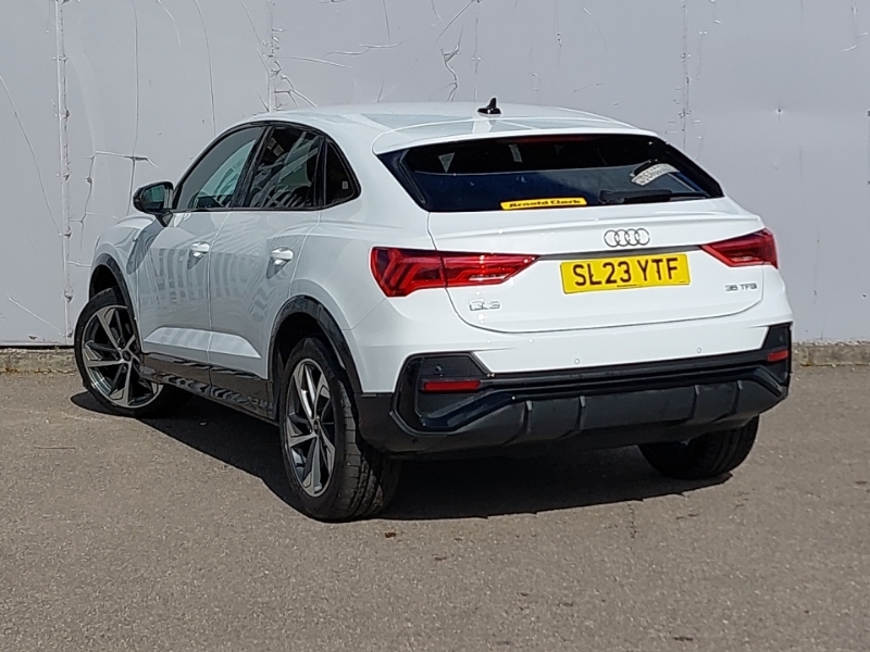 Audi Q3 35 Tfsi Black Edition S Tronic White #2
