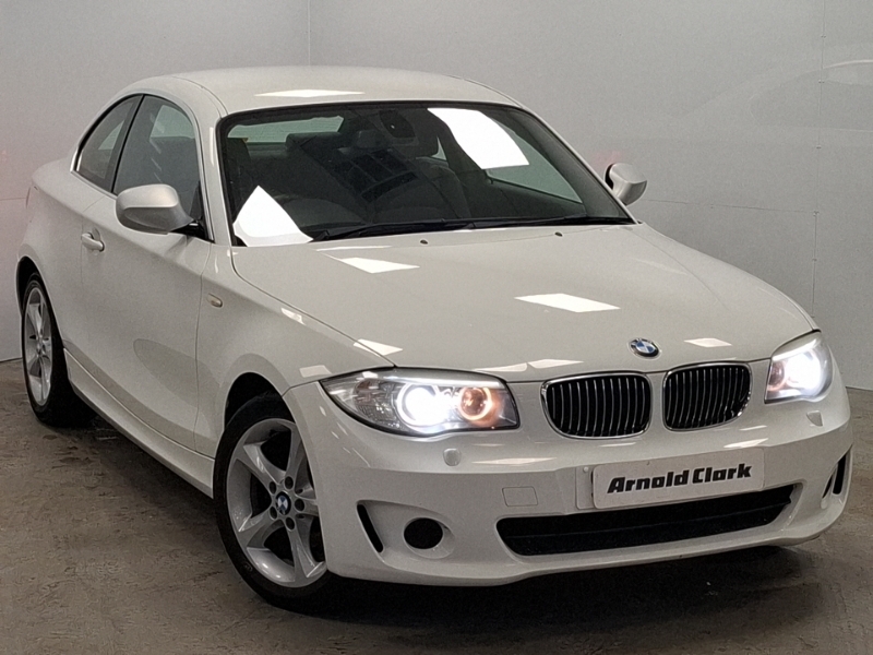 BMW 1 Series 2.0 118D Exclusive White #1