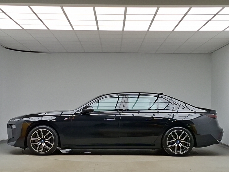 BMW i7 400Kw Xdrive60 M Sport 105.7Kwh Black #4