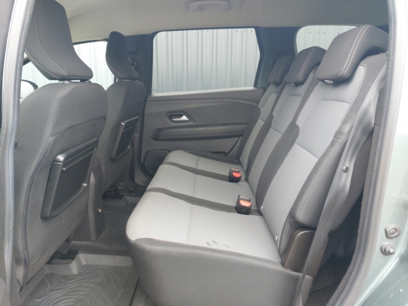 Dacia Jogger 1.6 Hev Extreme Green #6