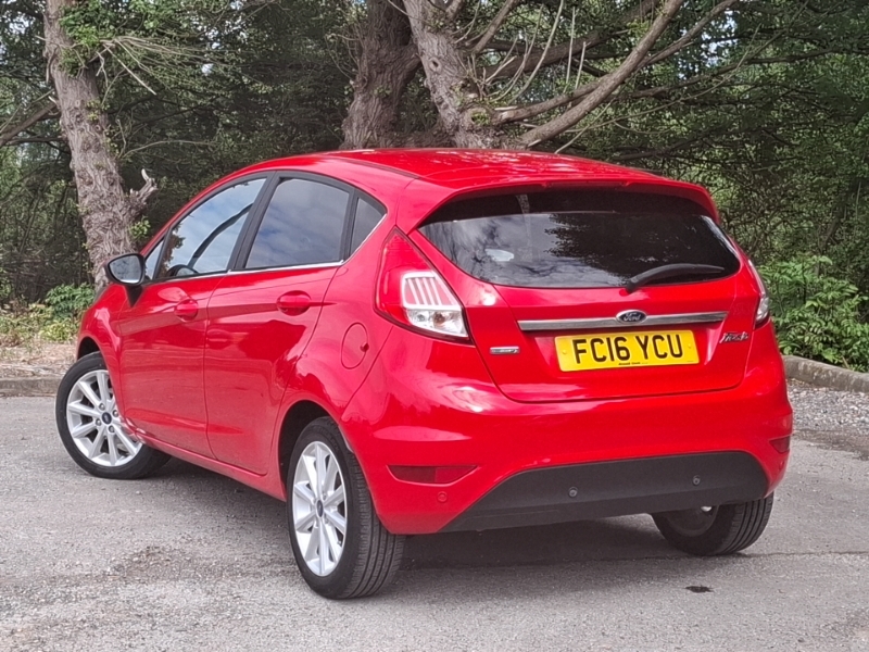 Ford Fiesta 1.0 Zetec 99 Silver #2