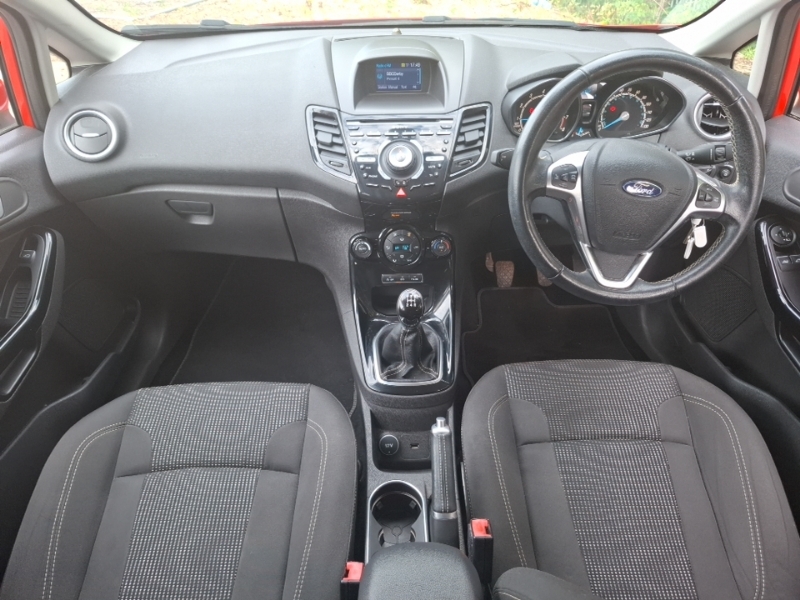 Ford Fiesta 1.0 Zetec 99 Silver #3