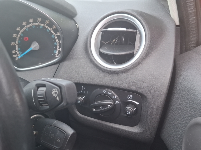 Ford Fiesta 1.0 Zetec 99 Silver #16