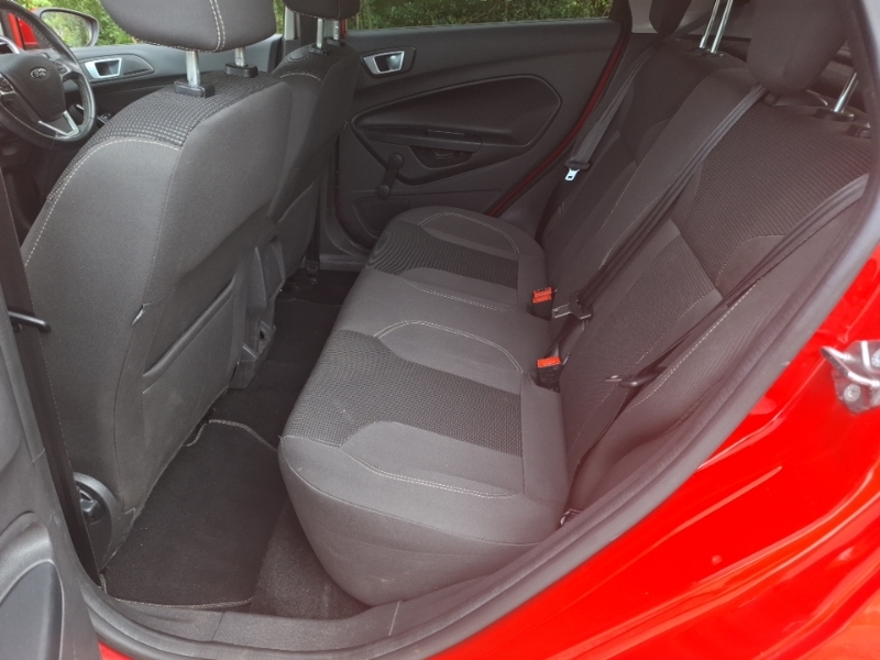 Ford Fiesta 1.0 Zetec 99 Silver #6