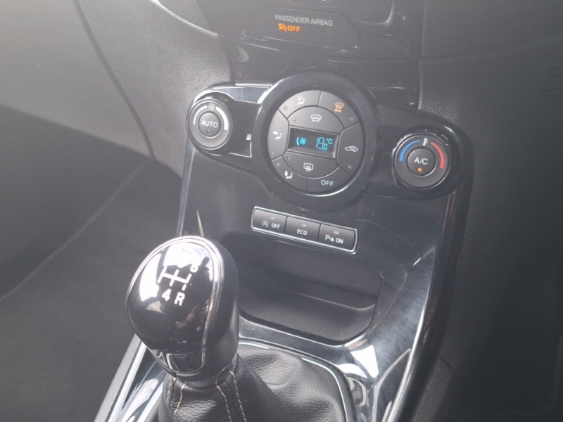 Ford Fiesta 1.0 Zetec 99 Silver #15