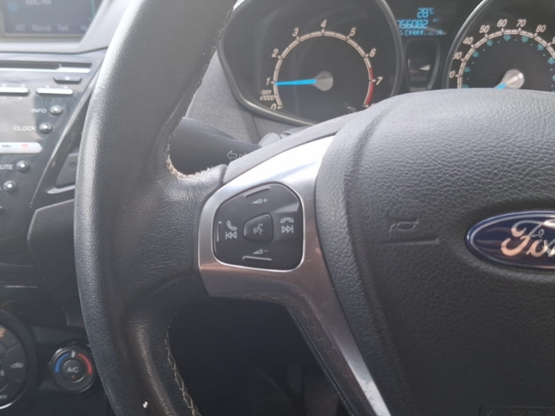 Ford Fiesta 1.0 Zetec 99 Silver #12