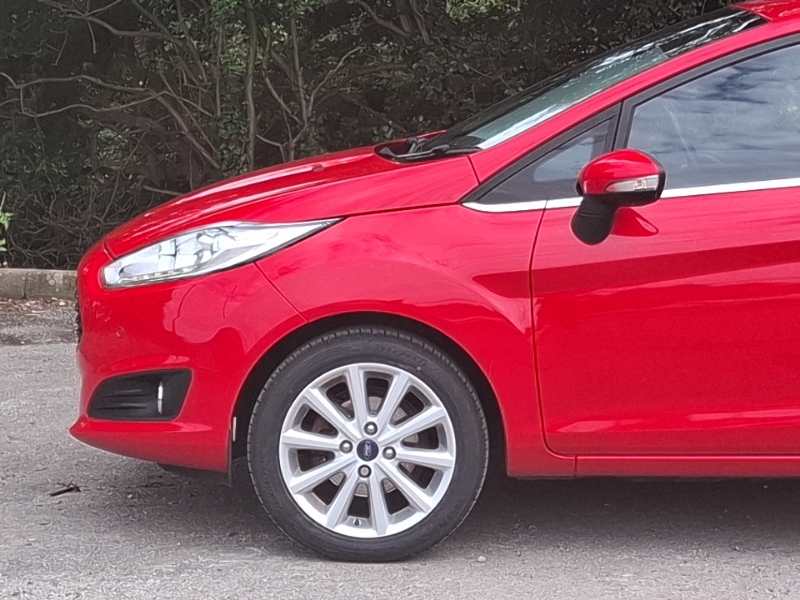 Ford Fiesta 1.0 Zetec 99 Silver #19