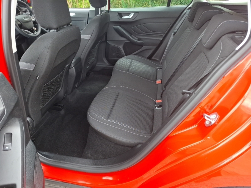 Ford Focus 1.0 Ecoboost Hybrid Mhev 125 Zetec Edition Red #6