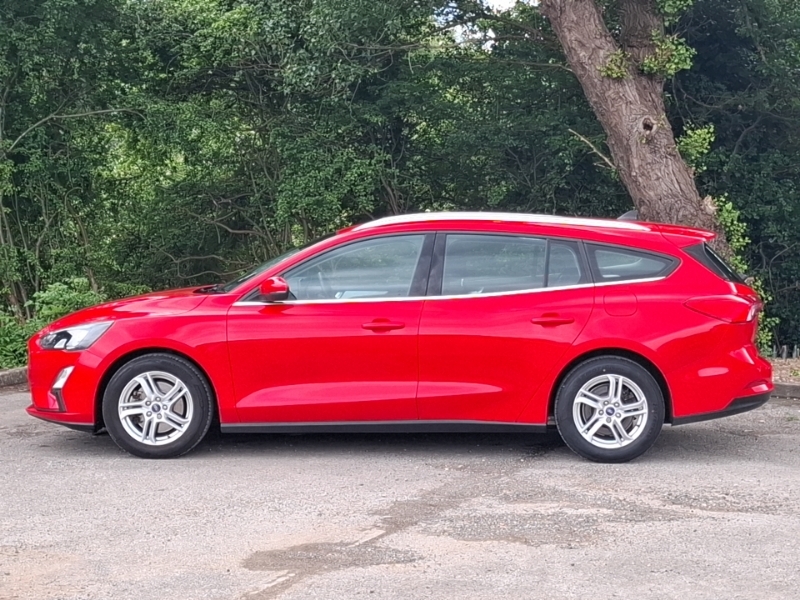 Ford Focus 1.0 Ecoboost Hybrid Mhev 125 Zetec Edition Red #4