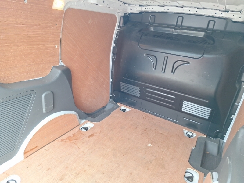 Ford Transit Connect 1.5 Ecoblue 75Ps Leader Van White #5