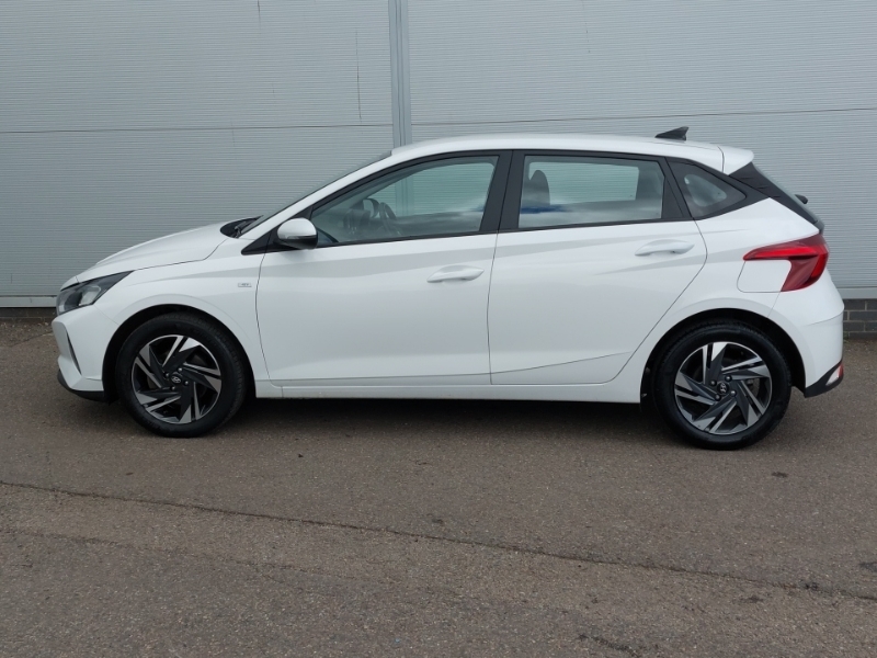 Hyundai I20 1.0T Gdi 48V Mhd Se Connect Dct White #4