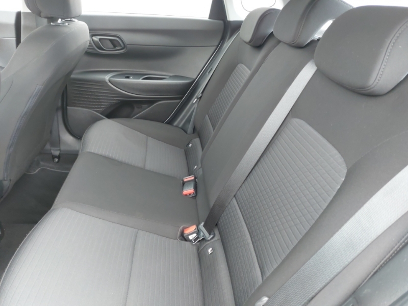 Hyundai I20 1.0T Gdi 48V Mhd Se Connect Dct White #6