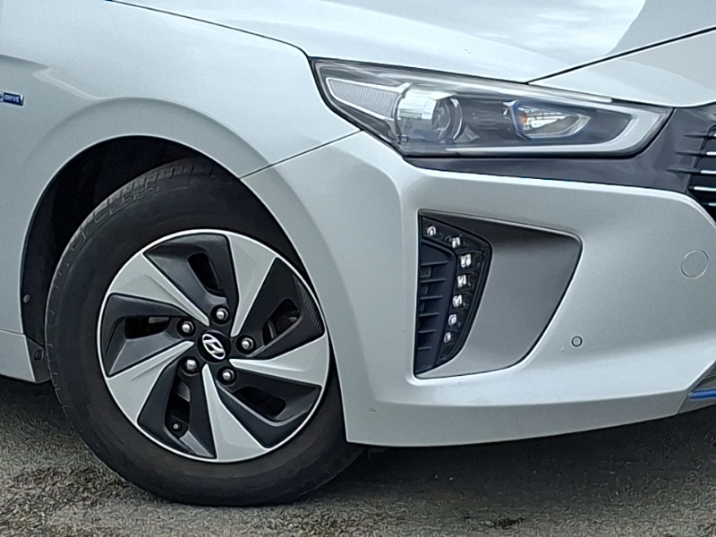 Hyundai Ioniq Hatchback Blue #20