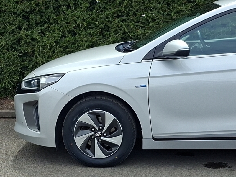 Hyundai Ioniq Hatchback Blue #19